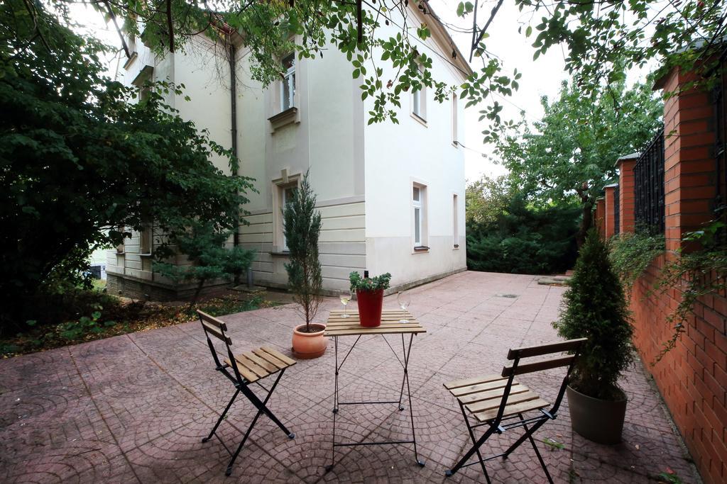 Historic Villa Apartments Prague Room photo